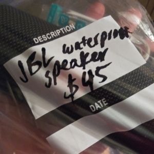 Mini bluetooth speaker